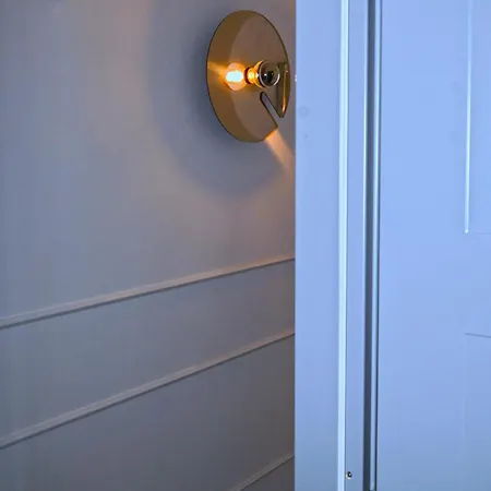 Incoming Roof Bovio 招待所 3*