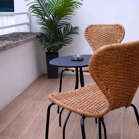 Incoming Roof Bovio 招待所 3*