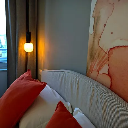 Incoming Roof Bovio 招待所 3*