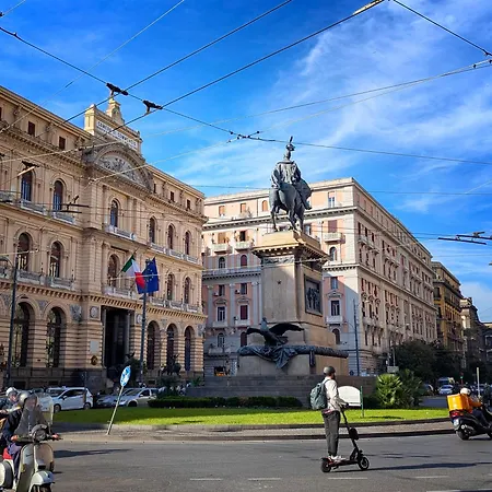 Incoming Roof Bovio 招待所 3*