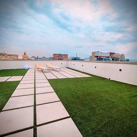 Incoming Roof Bovio 招待所 3*