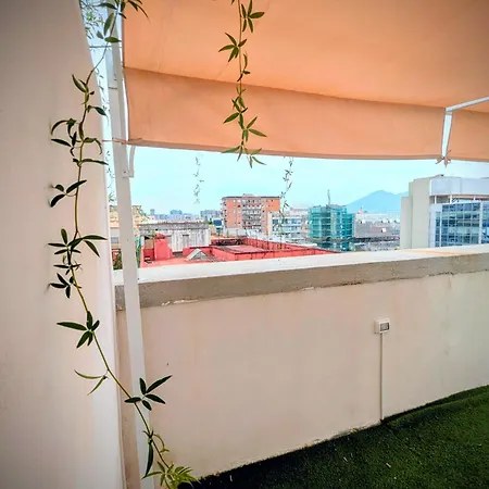 Incoming Roof Bovio 招待所 3*