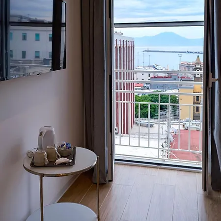 Incoming Roof Bovio 招待所 3*